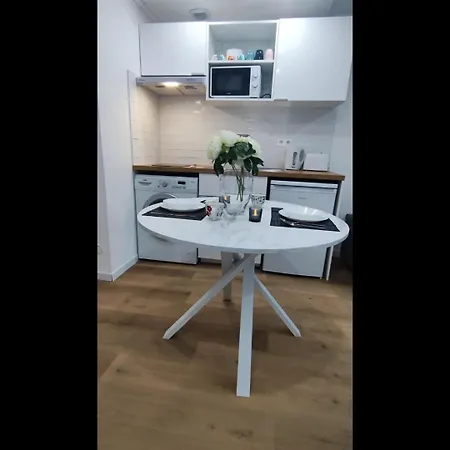 Maison Cosy Paris La Defense Apartment Nanterre